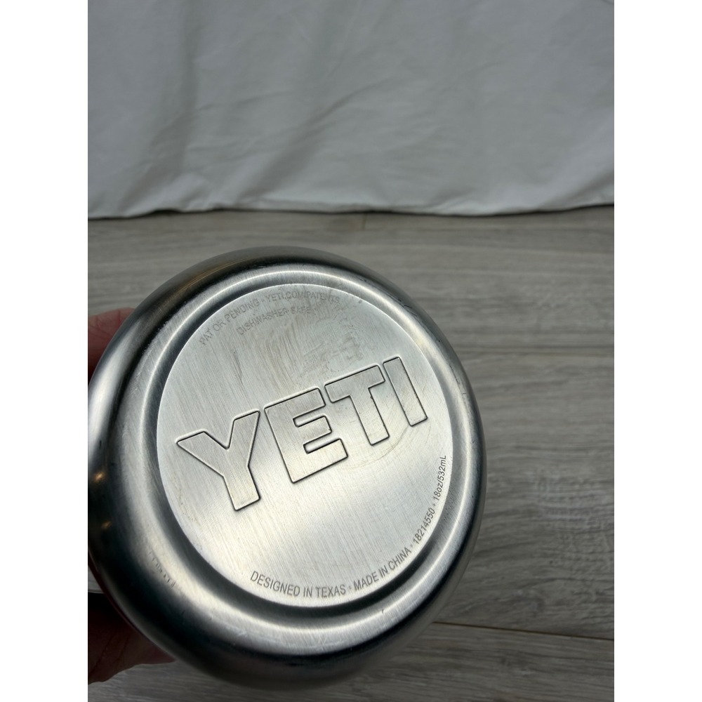YETI Rambler 18 oz Peloton Bottle Red Stainless Steel Vacuum Insulated Water Jug - Picture 6 of 8